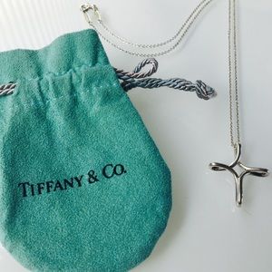 Elsa Peretti/Tiffany & Co Infinity Cross Pendant